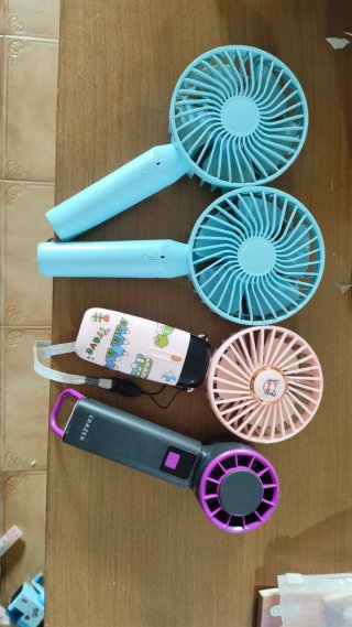 Lote de 4 ventiladores portátiles de mano
