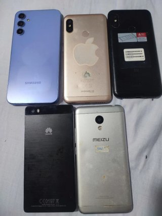Lote telefonos para reparar algunos funcionan