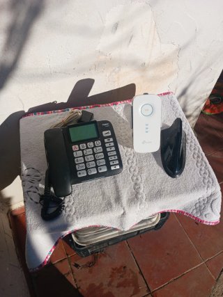 Lote 3 dispositivos: Teléfono, Amplificador y Ante
