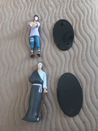 2 Figuras de Naruto: Danzo Shimura y Hyuga Hinata.