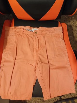 Pantalón corto naranja talla 13-14