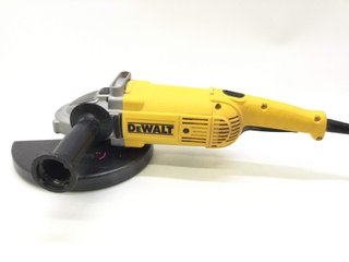radial dewalt dwe492-qs