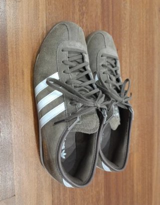 Zapatillas Adidas Marrones