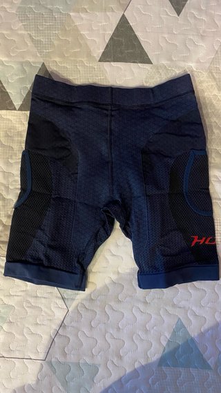 Malla corta de running/ trail running HOKO