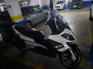 QUE ME OFRECES ? APRILIA RS MAX125