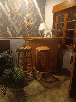 Mueble Bar Vintage de Bambú y Ratán