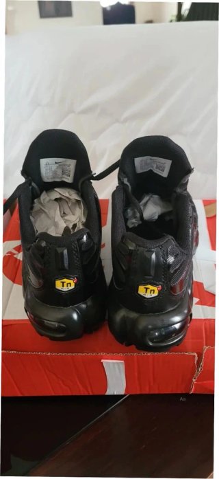 Nike Air Max Plus Triple Black Talla 37.5