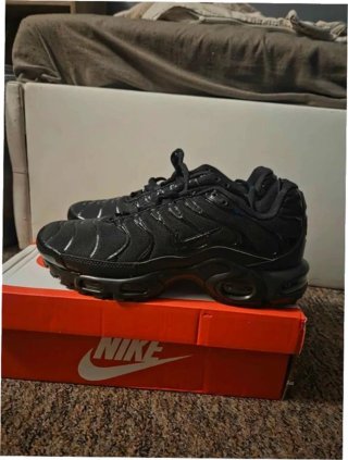 Nike Air Max Plus Triple Black Talla 41