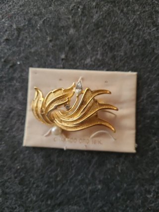 Broche Vintage Chapado en Oro 18K