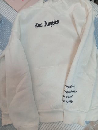 Sudadera Blanca con Estampado