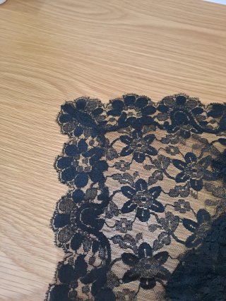 Mantilla Fallera Negra 190x98 cm