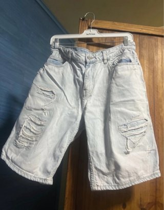 Bermudas Vaqueras Oversize Rotas