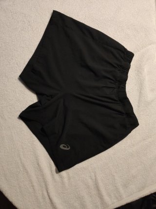 Pantalón corto deportivo Asics negro