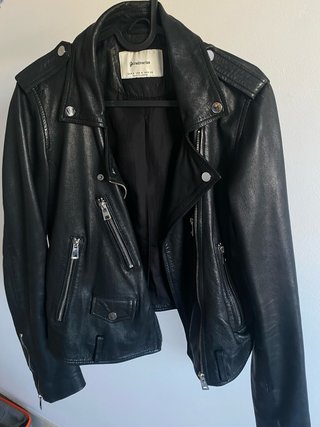 Chaqueta de cuero negra Stradivarius