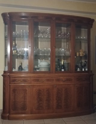 Cristalliera in legno classica