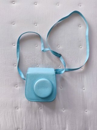 Fujifilm Instax Mini 11 Azul + Funda + 20 Fotos