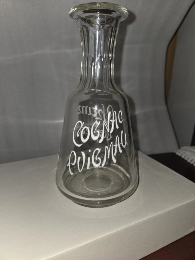 Decantador de Cristal con Inscripciones