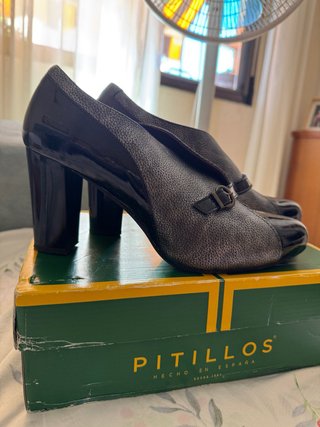 Zapatos de Piel Pitillos
