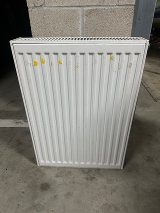 Radiador de calefacción metálico blanco