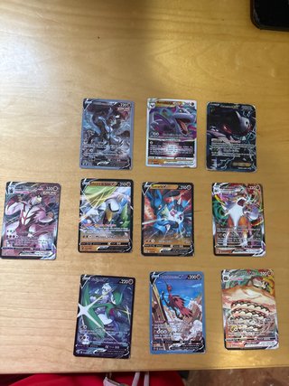 Lote de 10 Cartas Pokémon V y VMAX