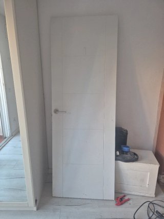 Puerta de Madera Blanca