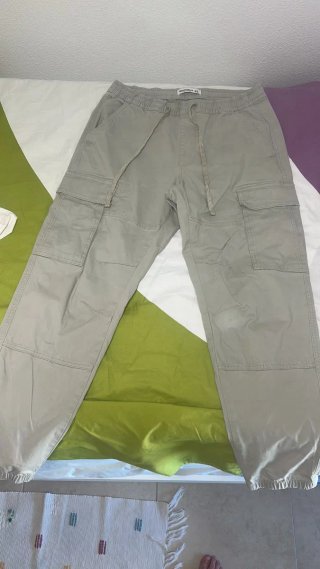 Pantalones Cargo Beige Pull & Bear Talla M