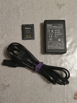 Caricabatteria Nikon MH-63 e Batteria EN-EL10