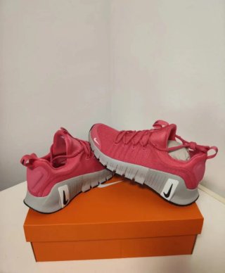 T40,5 Nike Free Metcon 6 Rosas