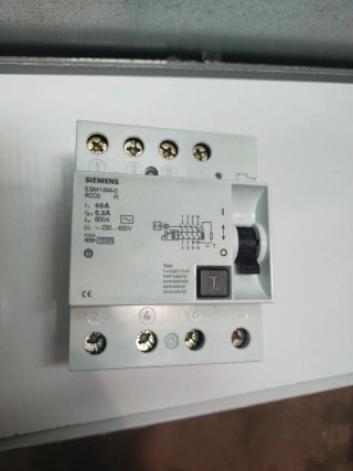 Interruptor Diferencial Siemens 40A 0.3A