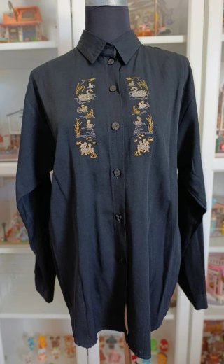 Camisa Negra con Bordados