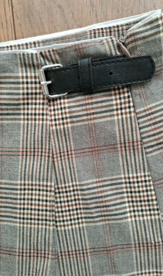 Falda pantalón de cuadros Zara