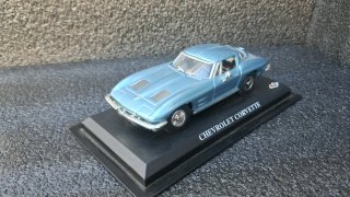 Chevrolet Corvette Escala 1:43