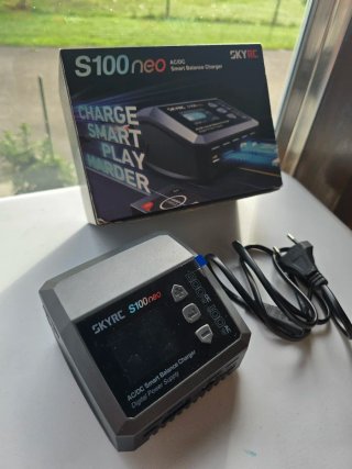 Cargador RC SkyRC S100 Neo