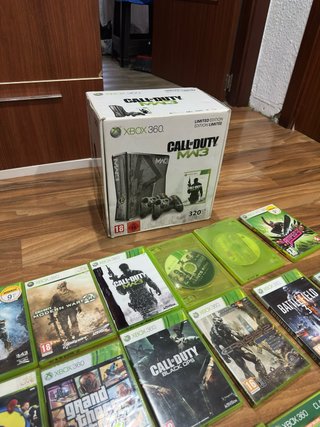Xbox 360 Limited Edition MW3 + 22 Juegos