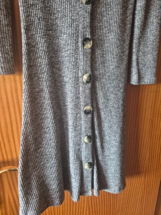 Vestido de punto gris
