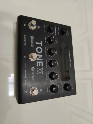 AmpliTube Tonex Pedal
