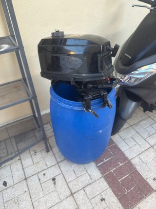 Motor fueraborda Mercury 5 CV 2 tiempos
