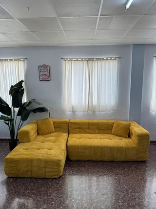 Nuevo sofa modular color mostaza