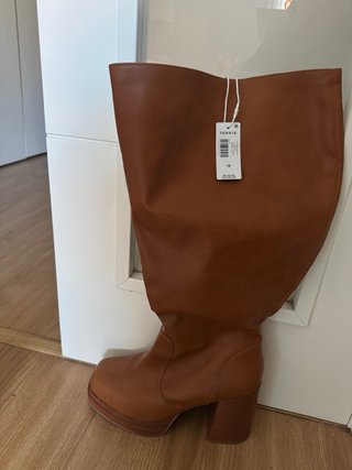 Botas altas Torrid talla 40 · Ancho especial Nueva