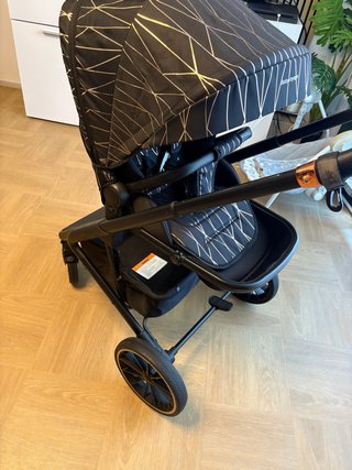 Carrito de Bebé Baby Voyage Negro y Dorado
