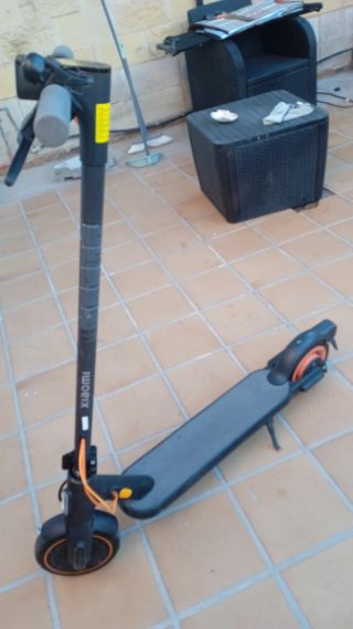 Patinete Eléctrico Xiaomi Scooter G4