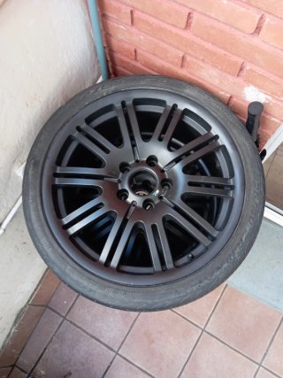 Llantas BMW M3 E46 con neumáticos