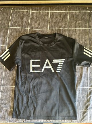 Camiseta Emporio Armani EA7 Negra