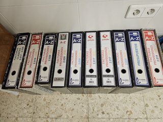 10 Archivadores A4 con Caja