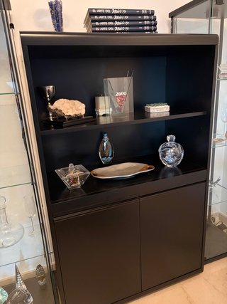 Mueble de Comedor Negro , lacado