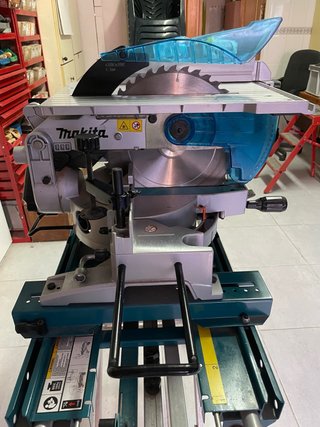 Ingletadora Makita con mesa