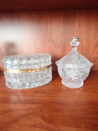 Set de Joyero y Bombonera de Cristal Tallado