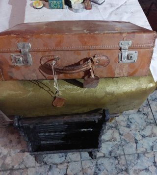 Maleta Antigua de Cuero