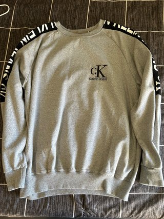 Sudadera Calvin Klein Gris