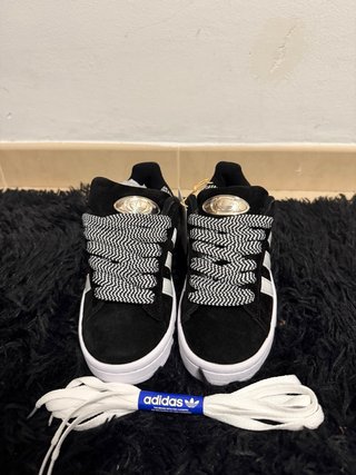 Bambas Adidas Negras y Blancas